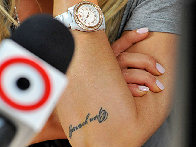 Девушка Блонда и Kishe