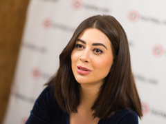 Раміна Есхакзай