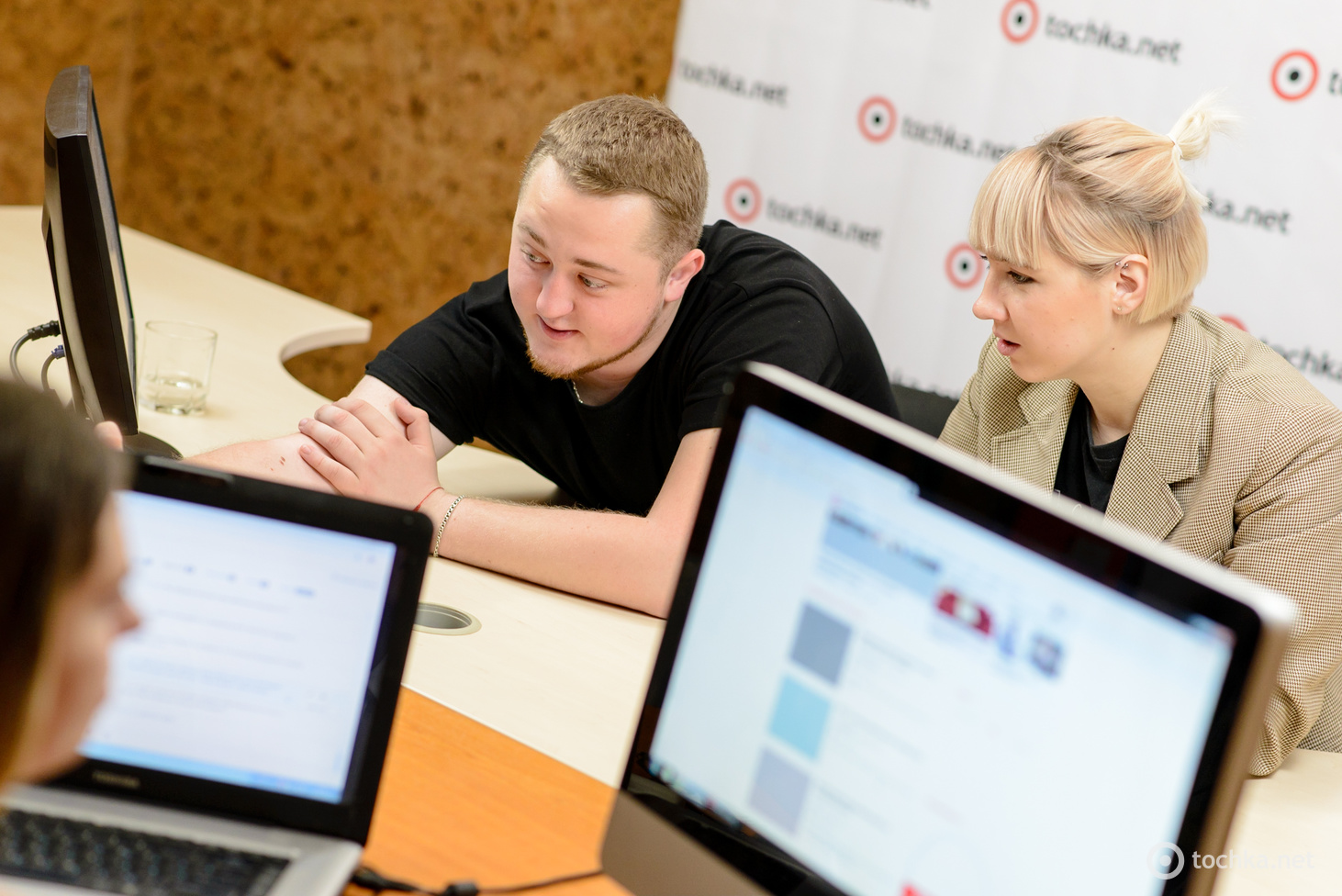 Победители проекта "Подиум" дуэт Середа в гостях tochka.net