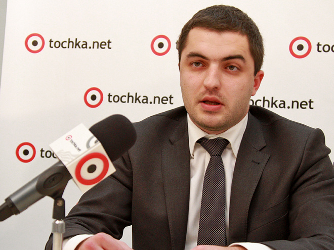 Євген Ларін