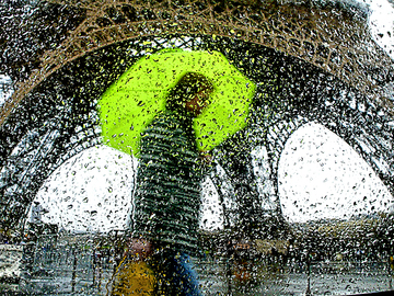 Париж під дощем