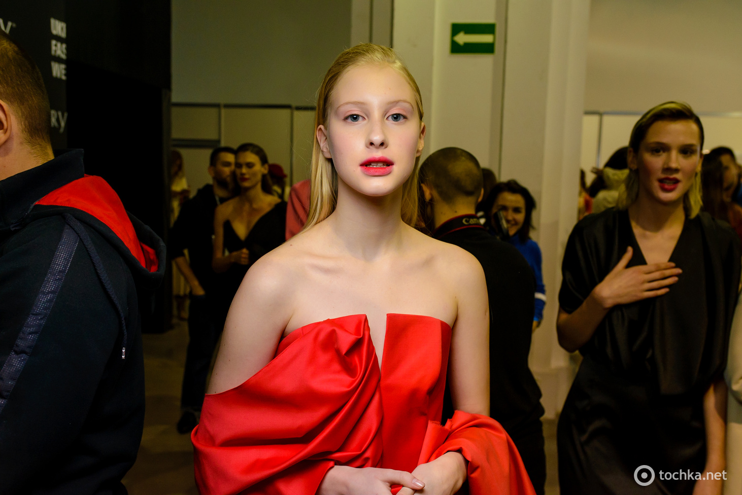 Backstage первого дня UFW FW 19-20