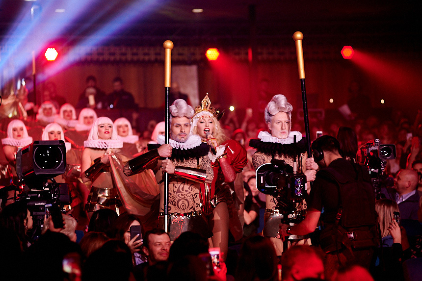 Оля Полякова викликала фурор на "Вечорі прем'єр з Катею Осадчою"