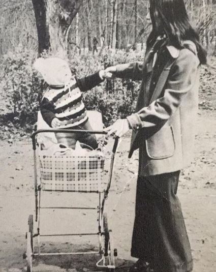 Святослав Вакарчук с мамой