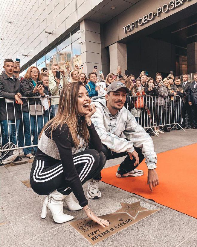 Время и Стекло получили именную звезду на Площади славы в Киеве