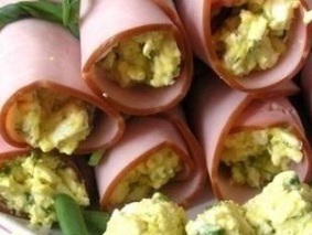 Рулетики с чесноком и сыром Рулетики с чесноком и сыром
