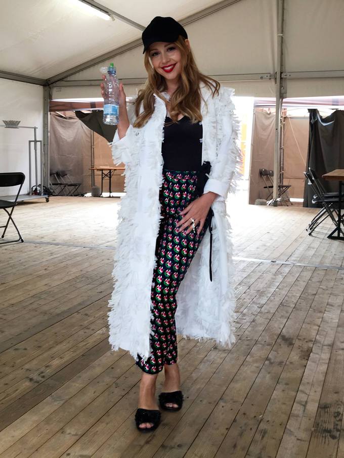 ТОП-10 модних образів Тіни Кароль в Юрмалі