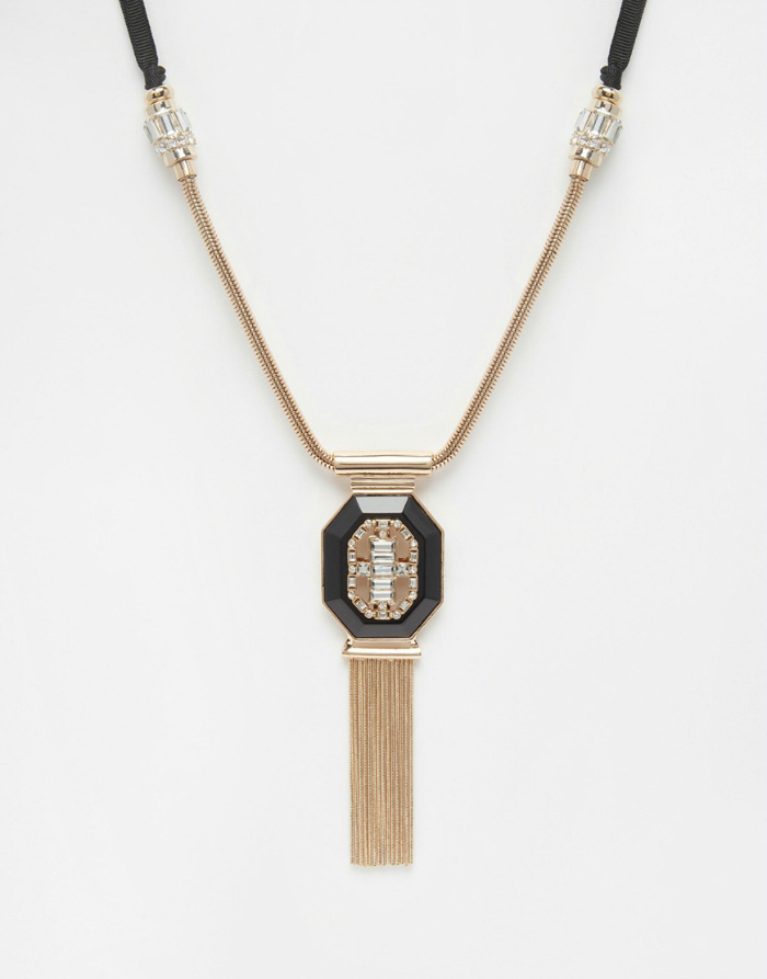 Street style идеи для новогоднего образа: шопинг