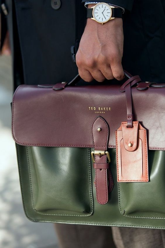 Модные мужские сумки в офис: ТОП-7 вариантов