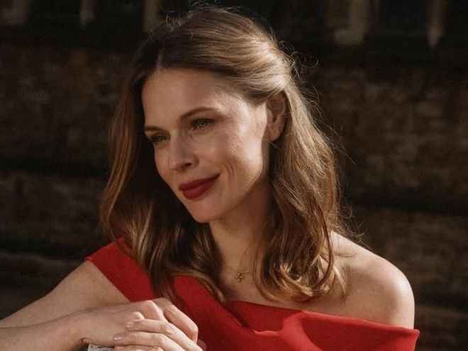 Анна Трінчер зізналася, що ходила на побачення з 40-річним чоловіком