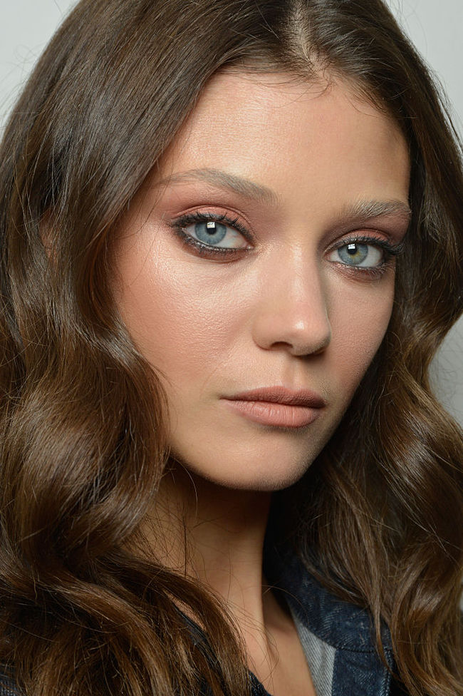 Повседневный макияж: пастельные тени