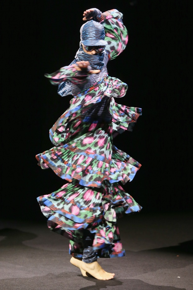 Дикі танці на модному шоу KENZO x H&M
