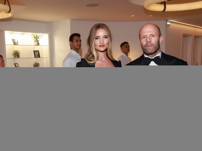 Наречена Стейтема показала кадри зі святкування 4-річчя їхньої доньки