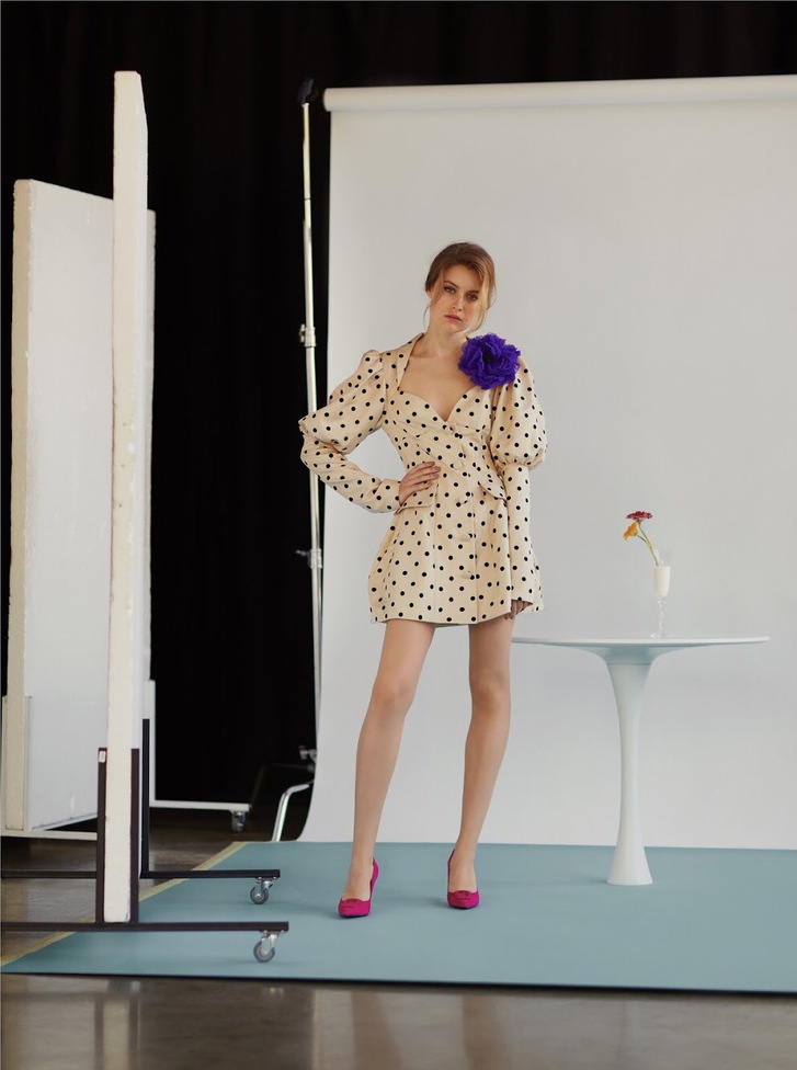 Речі з харизмою: жіночність і театральність в новій колекції Marianna Senchina Spring Summer 2019