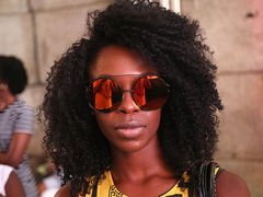 Уход за кудрявыми волосами