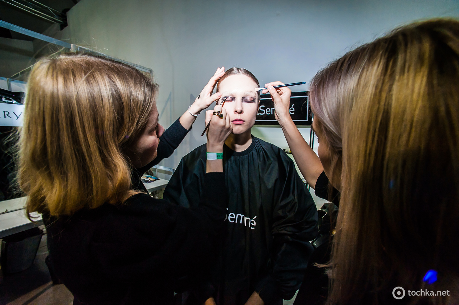 Backstage первого дня UFW FW20/21