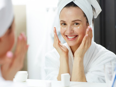 Крем для шкіри навколо очей