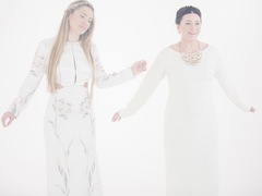 Премьера: Нина Матвиенко и Юлиана Прадо презентовали новую версию колыбельной "Люлі" (видео)