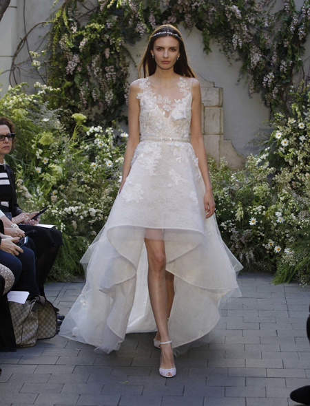 Платье-каскад