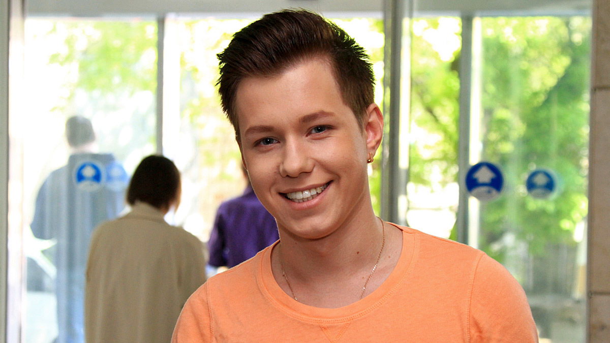 Владислав Курасов