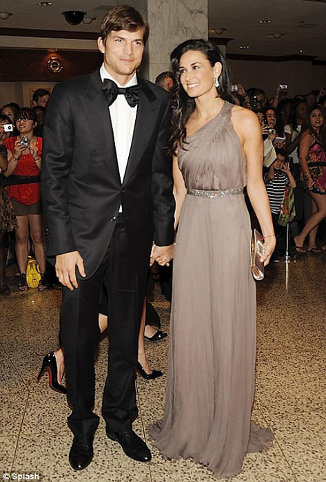 Эштон Катчер и Дженнифер Энистон