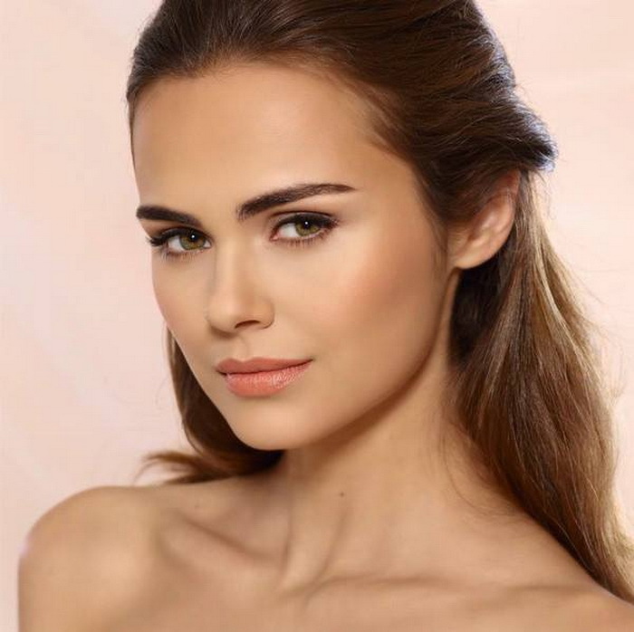 тональный крем-кушон Nude Cushion Foundation