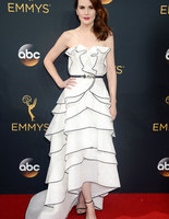 Церемония "Эмми" : лучшие образы с красной дорожк