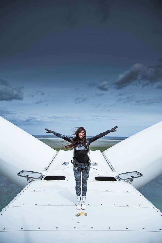 Руслана презентовала клип на песню "Ми вітер"