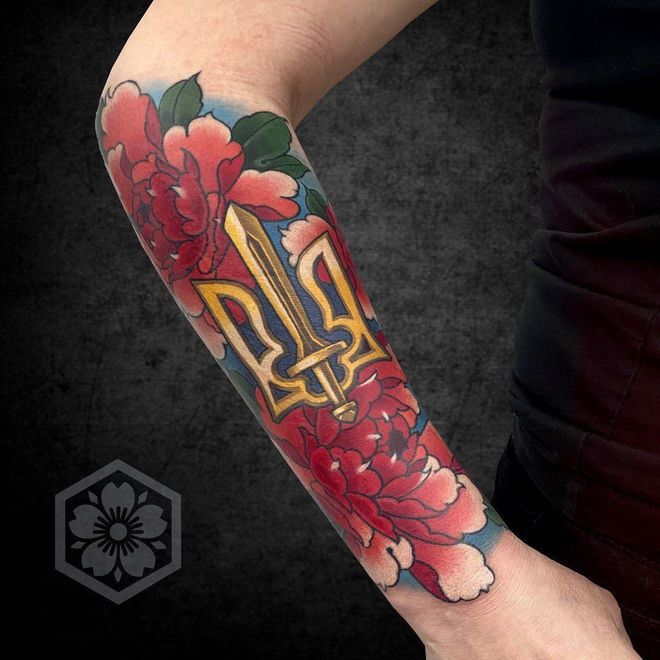 Патріотичні тату українських зірок