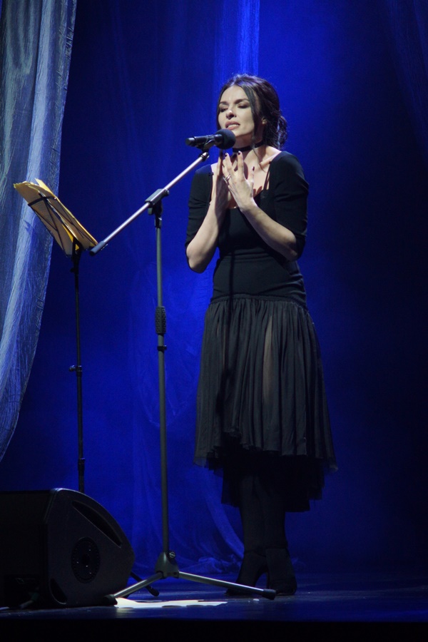 Надежда Мейхер представила авторский спектакль "Historia de Un Amor"