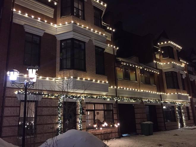 Роскошь с пеленок: что известно о роскошной жизни сына Ксении Собчак