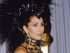 Шер на церемонии вручения премии Оскар-1986