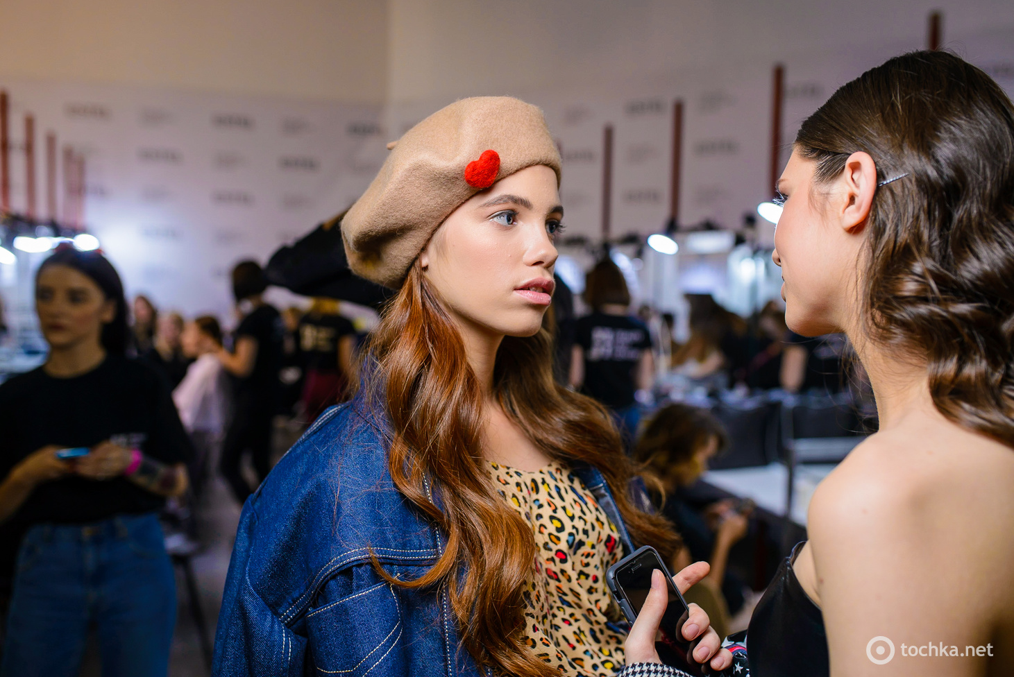 Backstage UFW SS19 пятого дня