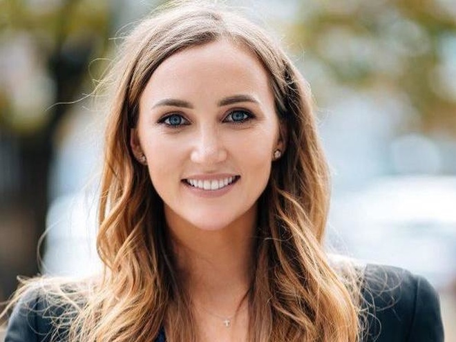 Різатдінова вперше розповіла, як почався її роман із олігархом-втікачем Онищенком