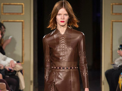 Модные тенденции зимы 2016: кожаные платья