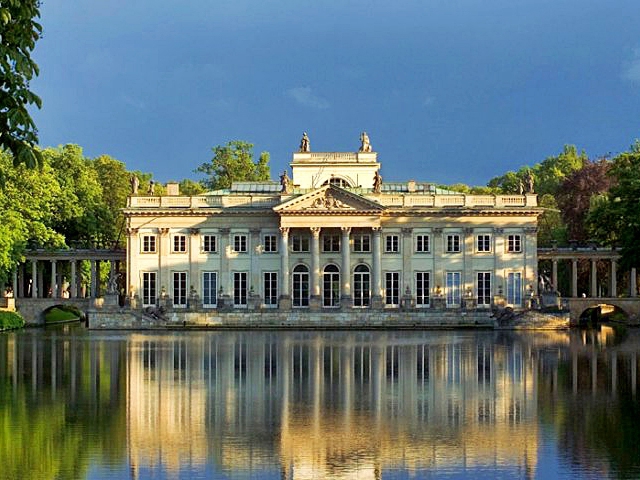 Музеи Варшавы: Дворец на воде
