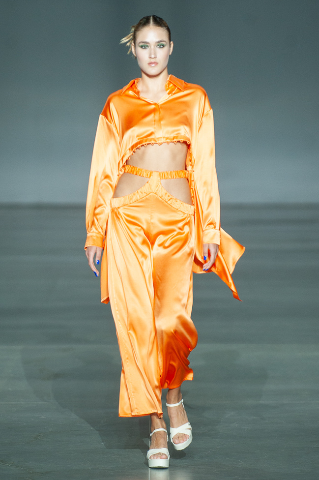 Показ Arutiunova: UFW noseason sept 2021 на Ukrainian Fashion Week noseason sept 2021