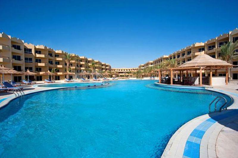 AMWAJ BLUE BEACH RESORT & SPA ABU SOMA 5*