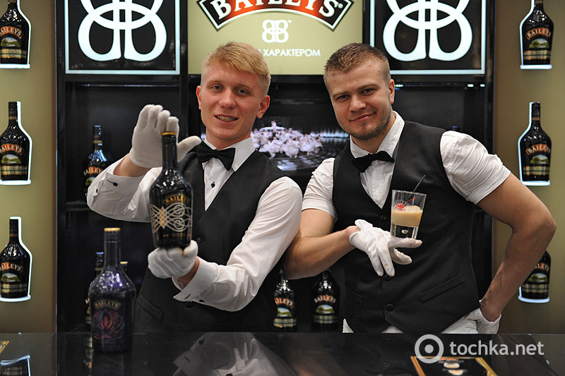 Harper’s Bazaar, коктейли