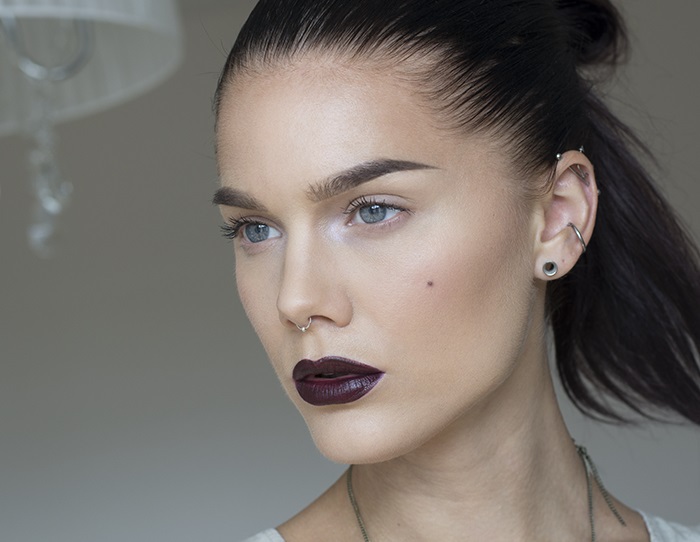 Макіяж з акцентом на губи