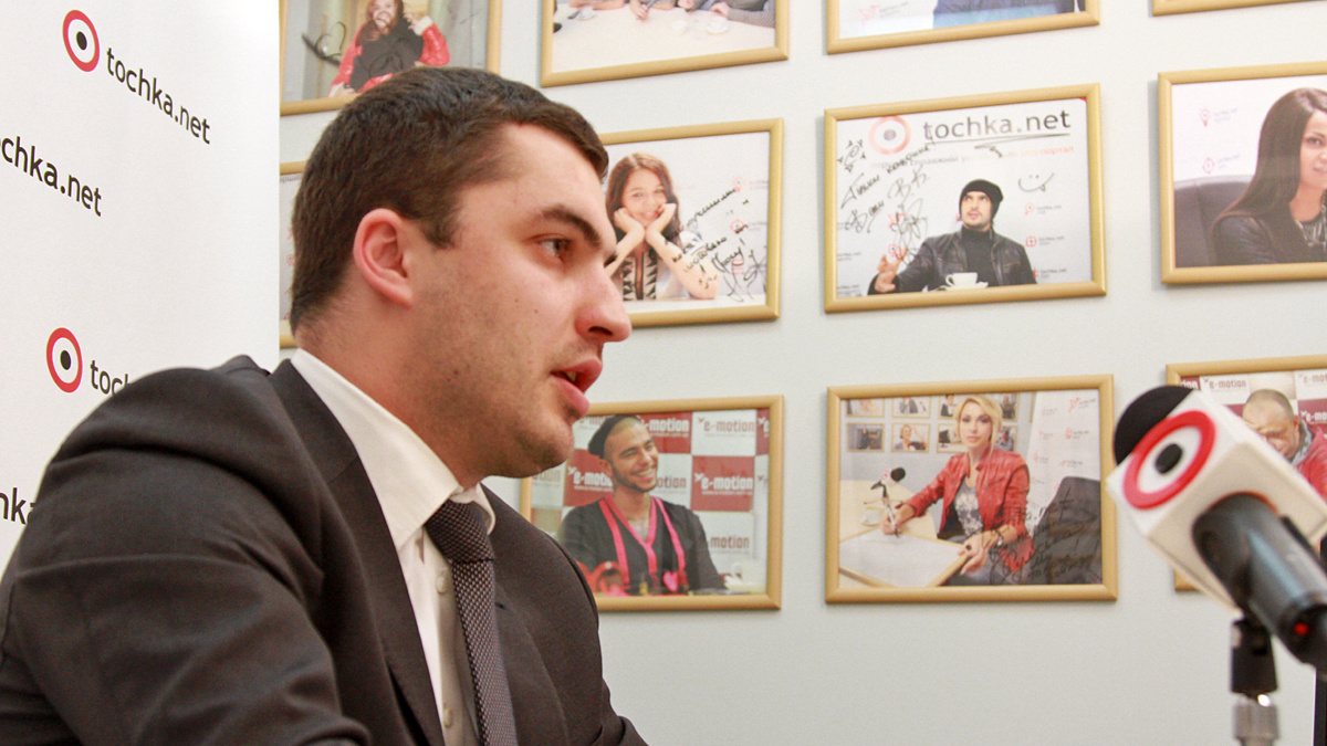 Євген Ларін