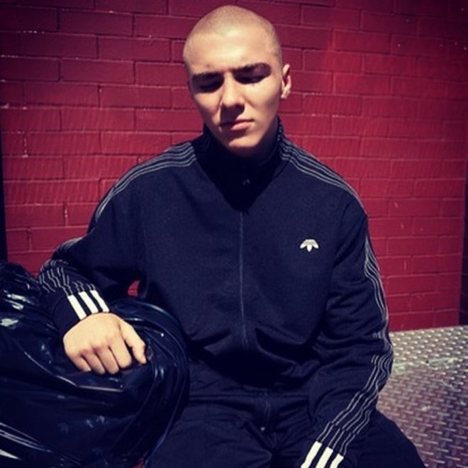 син Мадонни