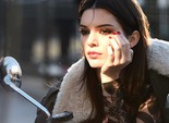Нове обличчя r. Под одним из фото Кендалл написала: “Я так счастлива объявить о том, что я стала нов Нове обличчя r. Под одним из фото Кендалл написала: “Я так счастлива объявить о том, что я стала новым лицом Estée Lauder