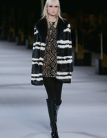 показ Saint Laurent показ Saint Laurent