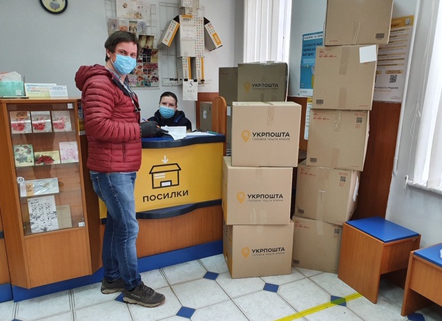 Дмитро Комаров відправив гуманітарну допомогу в клініки Луганської області