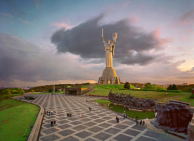 Советские объекты в Киеве (фото)