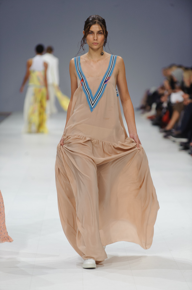 POUSTOVIT весна-лето 2017