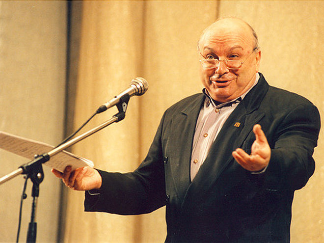 Михаил Жванецкий уходит со сцены