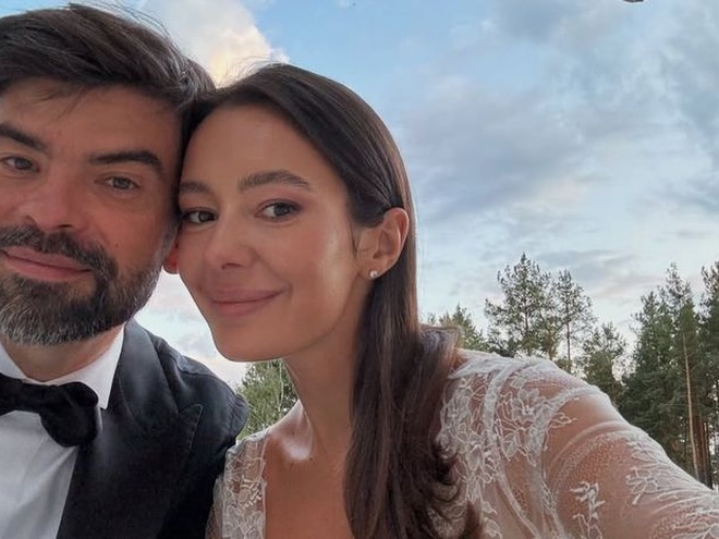 Ксюша Манекен у своє 33-річчя оголосила про вагітність первістком