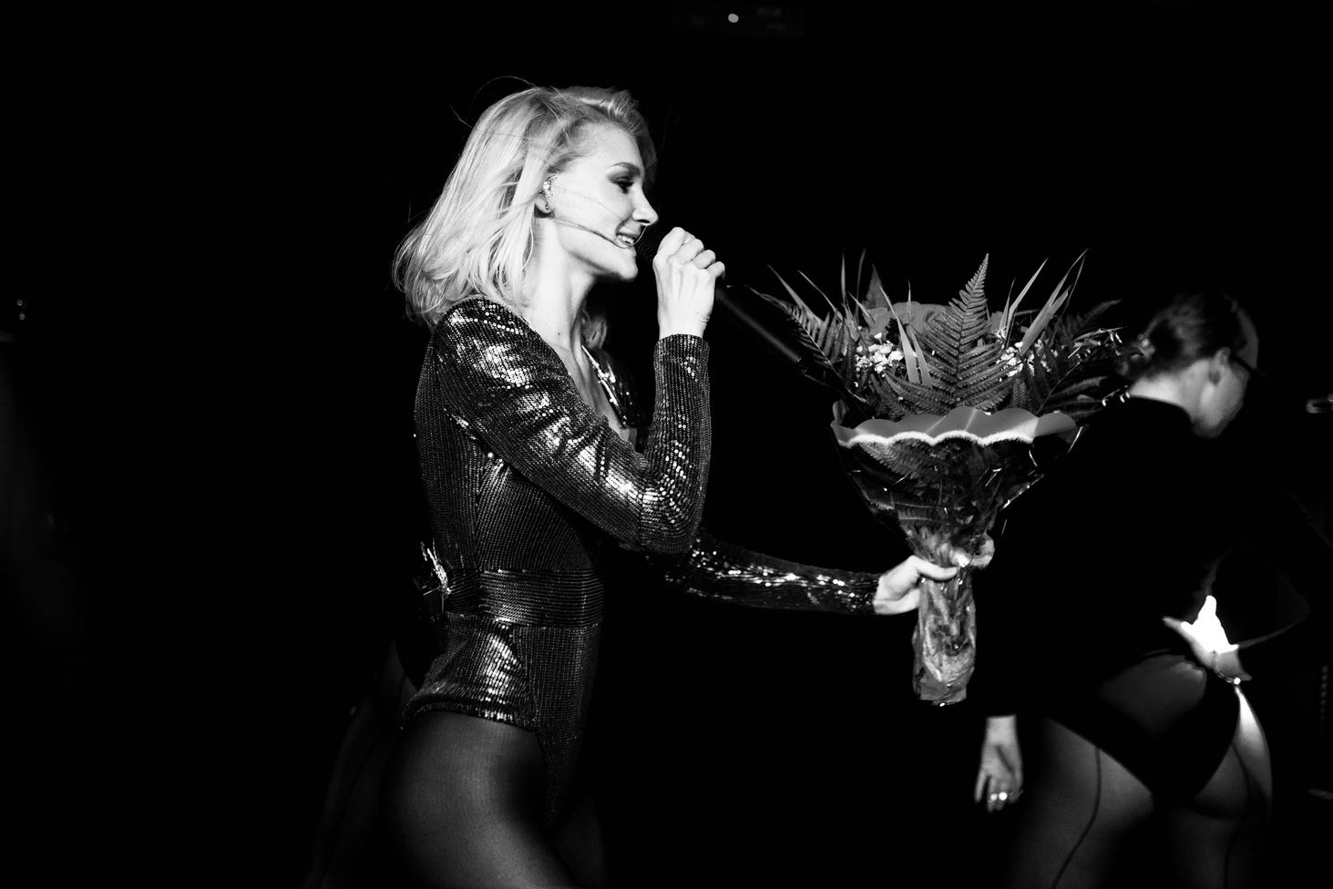 В киевском гей-клубе состоялось первое сольное выступление Миши Романовой